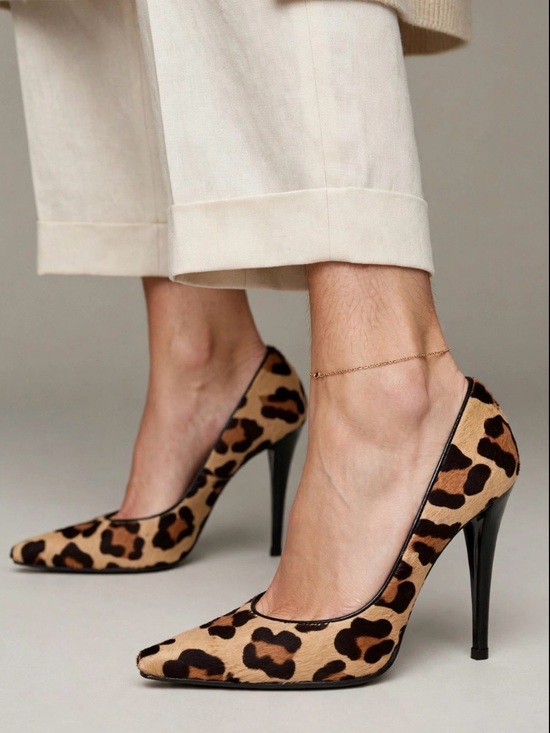 Shoes - Stuart Weitzman Leopard Print Heels